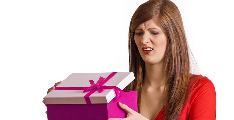 Что нельзя дарить на праздник, или чёрный список подарков