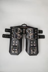 Черные высокие кожаные наручники для подвешивания - 2