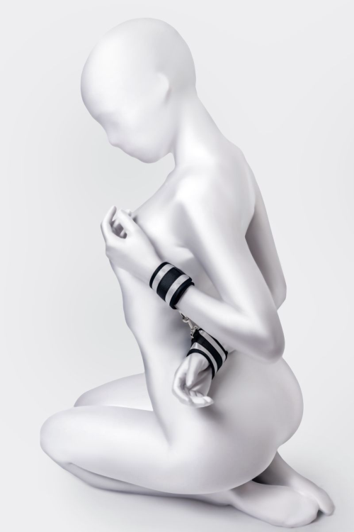 Серебристо-черные наручники Anonymo - 3