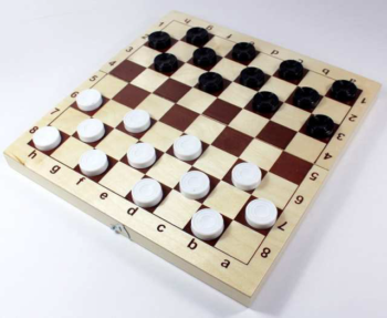 Шахматы и шашки в деревянной упаковке