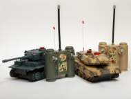 Радиоуправляемый танковый бой (в наборе два танка) - 1